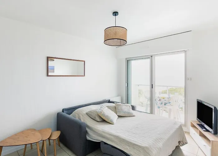 Claire-2 By Interhome